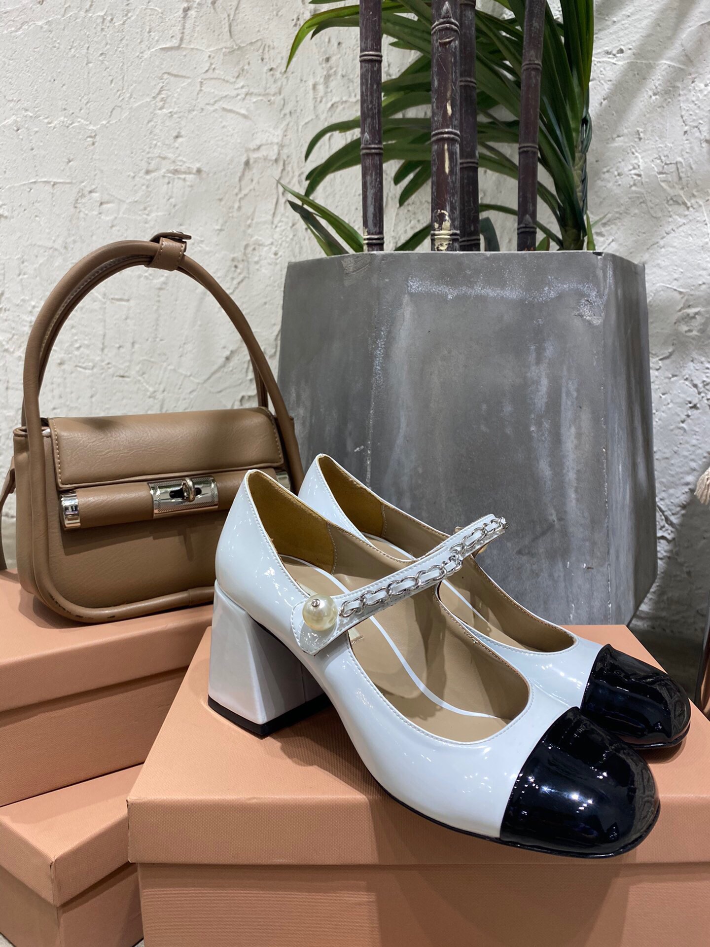 Women's high heels
